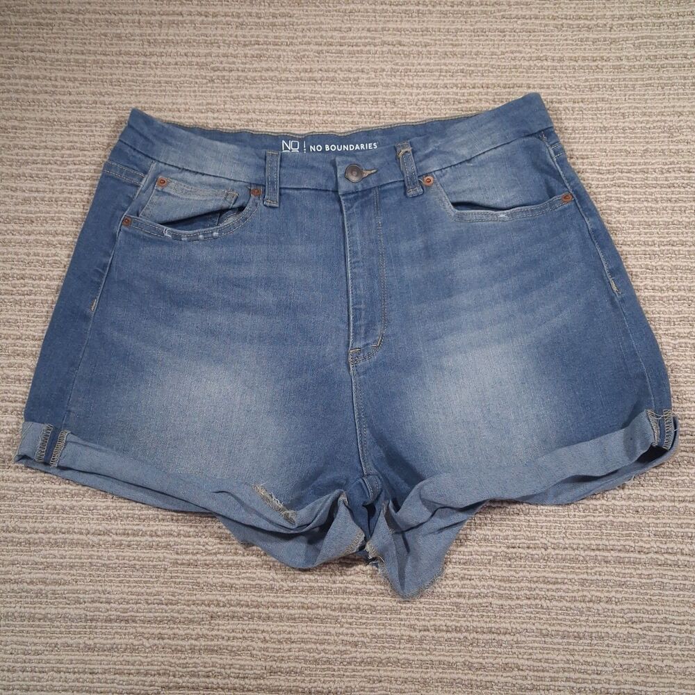 No Boundaries Women's Size 15 High Rise Denim Shorts Blue Cuffed Pockets Jean